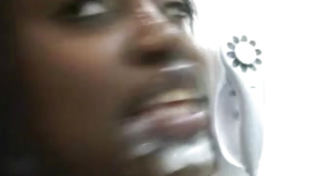 Neverjetno :  Fantastično azijsko dekle v stezniku, ki ga je udaril obseden oboževalec Filmski odlomki 