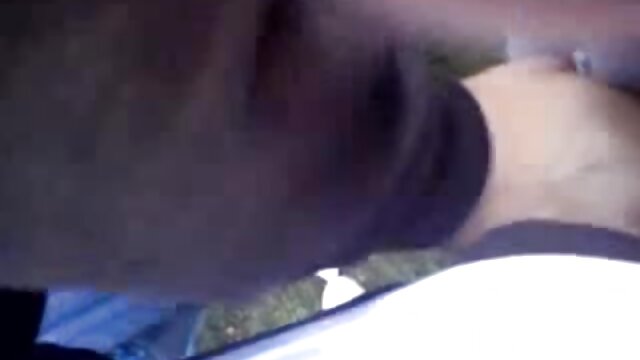 Neverjetno :  Babe je mesen z moškim, ki to naredi oralno in vaginalno Filmski odlomki 