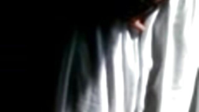 Neverjetno :  Vroče babes obožuje oralno jebanje, moški pa si želi mucanje Filmski odlomki 