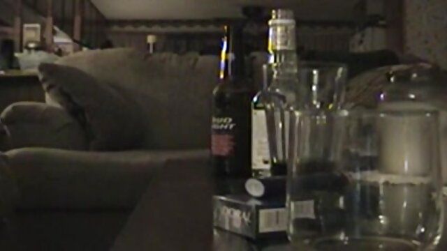 Neverjetno :  Dama z masivnimi joški si želi njegovega dolgega tiča v svoji rožnati muci Filmski odlomki 