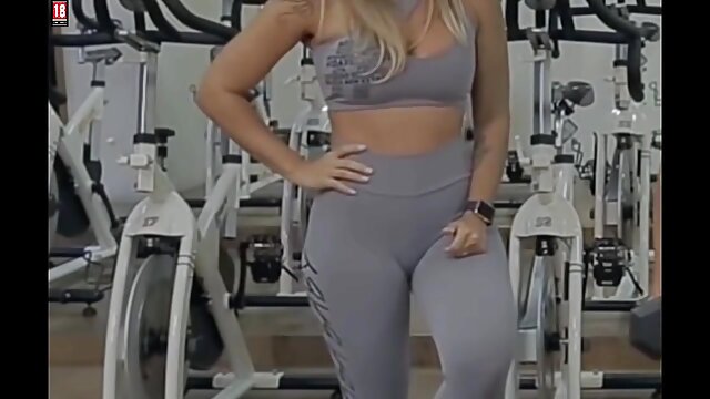 Neverjetno :  Tip je izbral fantastično Latino, da bi se prijateljem pohvalil s seksom Filmski odlomki 