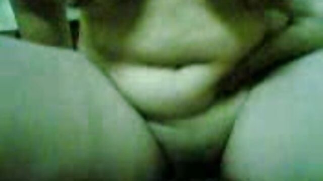 Neverjetno :  Kamera v BF-jevih rokah naredi eksotičnega najstnika razpoloženega, da sesa njegov kurac Filmski odlomki 