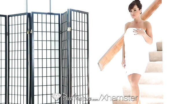 Neverjetno :  Rjavolaska vodovodarka za svoje delo je nagrajena z analnim jebom Filmski odlomki 