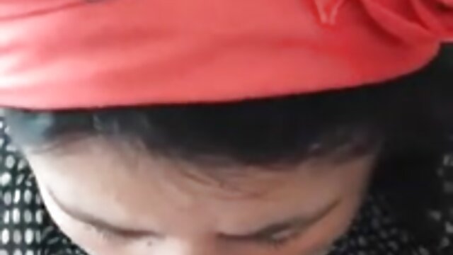 Neverjetno :  Blonde MILF vzame trd kurac globoko v svojo bumhole Filmski odlomki 