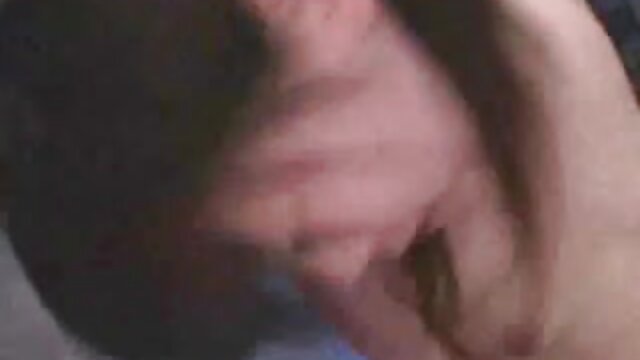 Neverjetno :  Brunettin tesen kreten se globoko vleče z velikimi šopki Filmski odlomki 