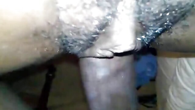 Neverjetno :  Piščanec z drobnimi prsi je maserju rekel, naj bo drzen in jo analizira Filmski odlomki 