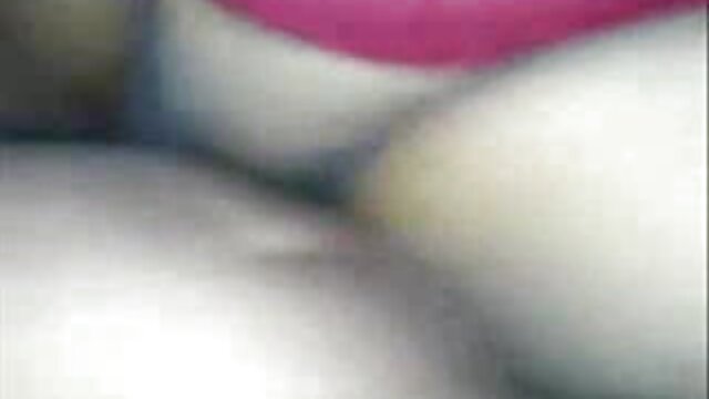 Neverjetno :  Brick Danger zajebava dve tičevo lačni MILF v bolnišnici Filmski odlomki 