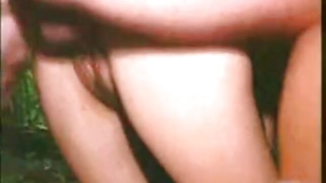 Neverjetno :  Vroča piflačka babe je jebe v usta njen kinky profesor Filmski odlomki 