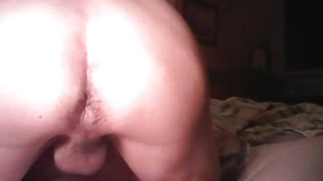 Neverjetno :  Slutty blondinka sesa fantov kurac v avtu Filmski odlomki 